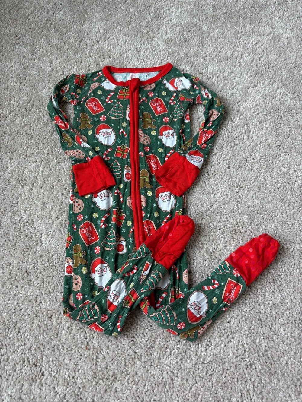 Kiki + Lulu cozy holiday